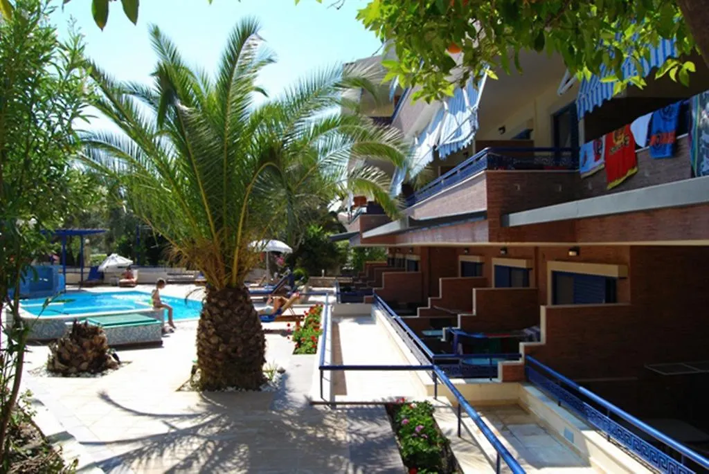 Philoxenia Village Hotel-Studios Pefkochori 3*,